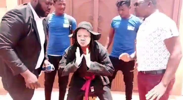 KANTÉ dans L'EMPEREUR et sa POPULATION (Vidéo 2020)