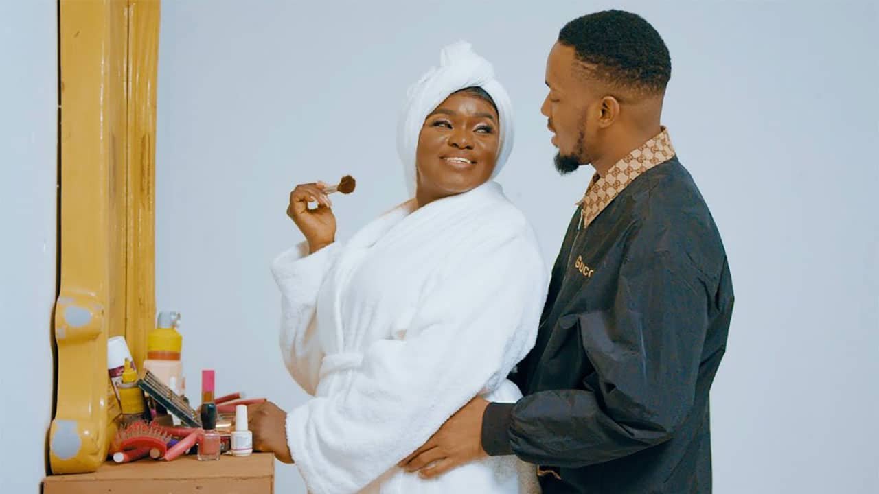 Binguini Bakhaga - Touche Pas (Clip Officiel 2023)