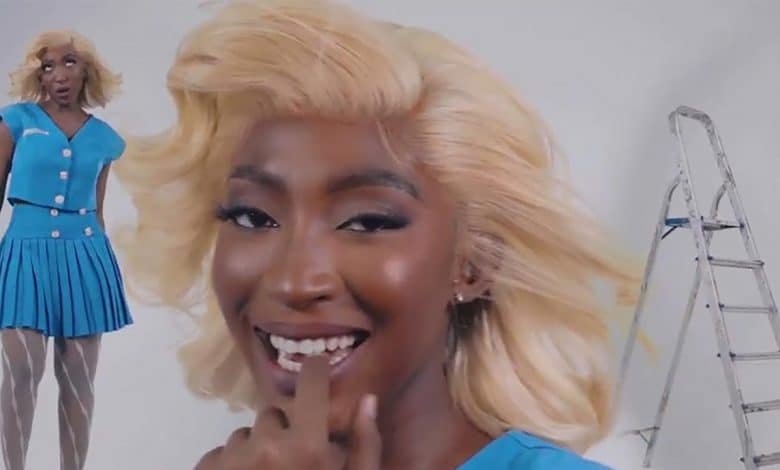 Faïza - Intro Album Bad Girl Vol. 2 (Clip Vidéo Officiel 2024)